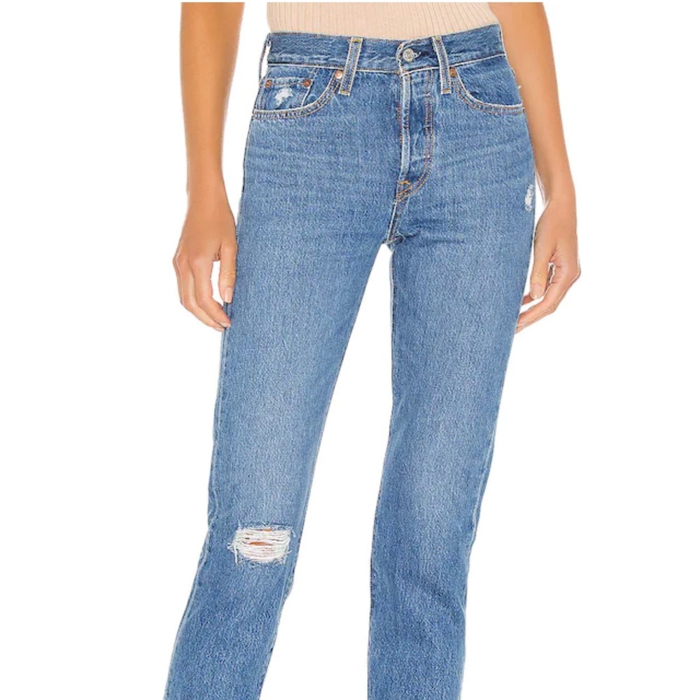 Never been worn Levi’s Wedgie Icon in Athens Hera